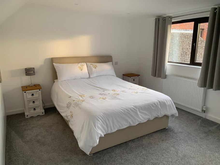1 Bedroom Self Contained Separate Annexe In Exeter Ide Exterior photo