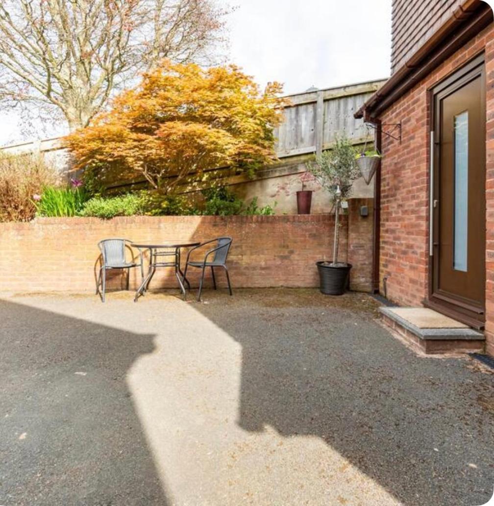 1 Bedroom Self Contained Separate Annexe In Exeter Ide Exterior photo